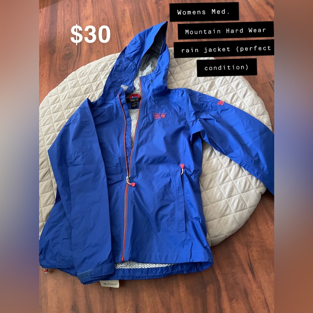 Women’s Mountain HardWear Rain Jacket (Perfect Condition)